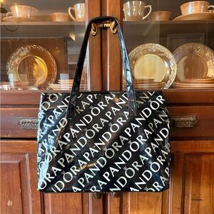 ♥️💖 Pandora Large Deluxe Shopper Tote Black White PU  Removable Base